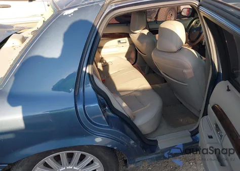 2009 Mercury Grand Marquis Ls (Fleet Only) from USA, damaged, VIN 2MEHM75VX9X620680